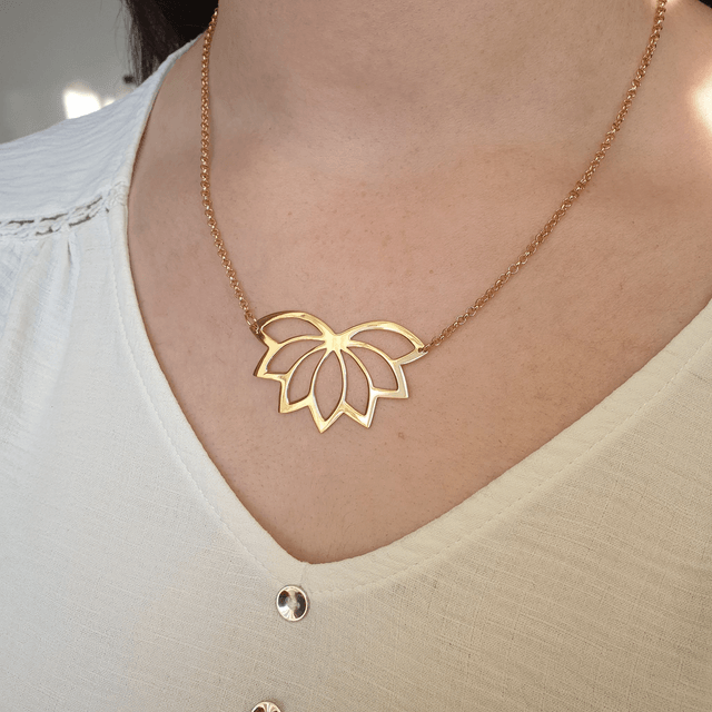 Collier LOTUS